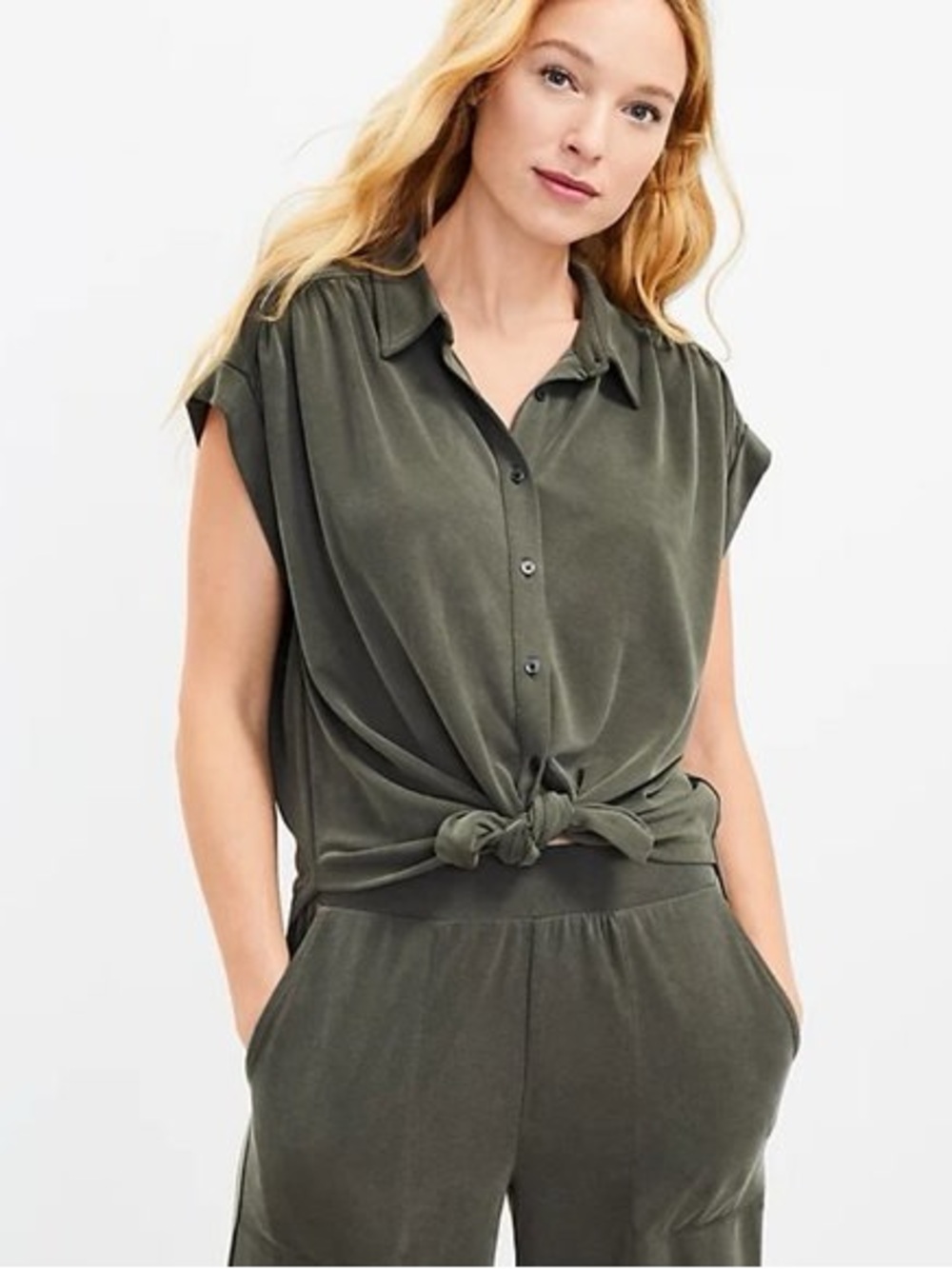 NWOT Lou & Grey Olive Green Sleeveless Button-Front Tie-Hem Small Top